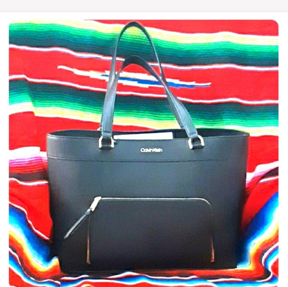 Calvin Klein Black Purse - Picture 5 of 7